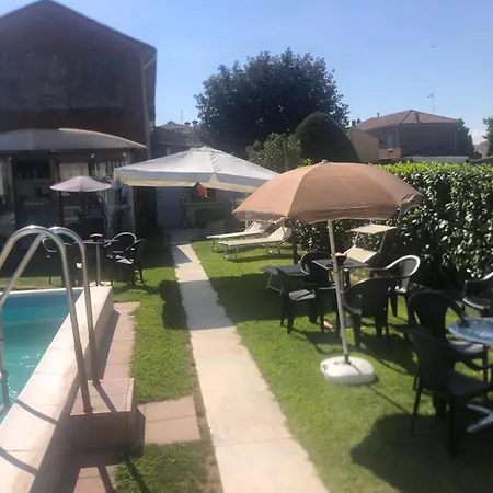 בית הארחה Centauri 3*